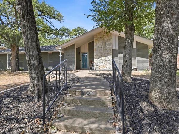 1308 W Redbud Drive, Hurst, TX 76053