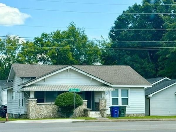 300 S Moore Road, Chattanooga, TN 37411