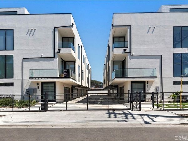6511 N Contour, North Hollywood, CA 91606