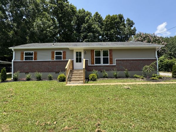 666 Jackson Ave, Lewisburg, TN 37091