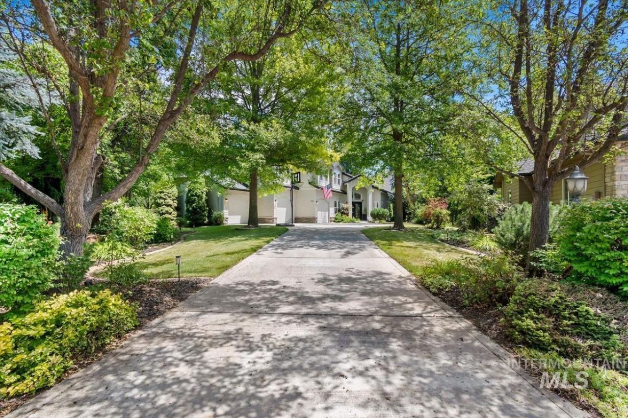 552 E River Quarry Ct. primary photo