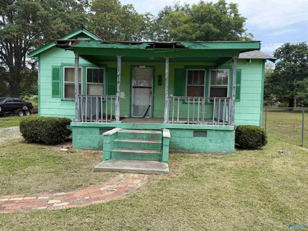 1314 Robinson Avenue E, Gadsden, AL 35903