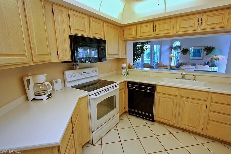 8437 Abbington Cir, Unit 612, Naples, FL 34108 Photo