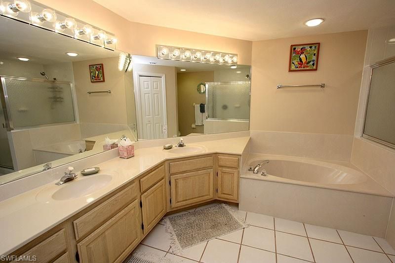 8437 Abbington Cir, Unit 612, Naples, FL 34108 Photo