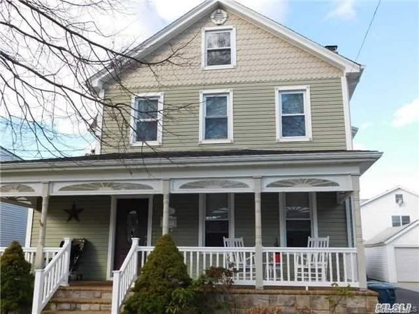 232 Cleveland Avenue , Mineola, NY 11501