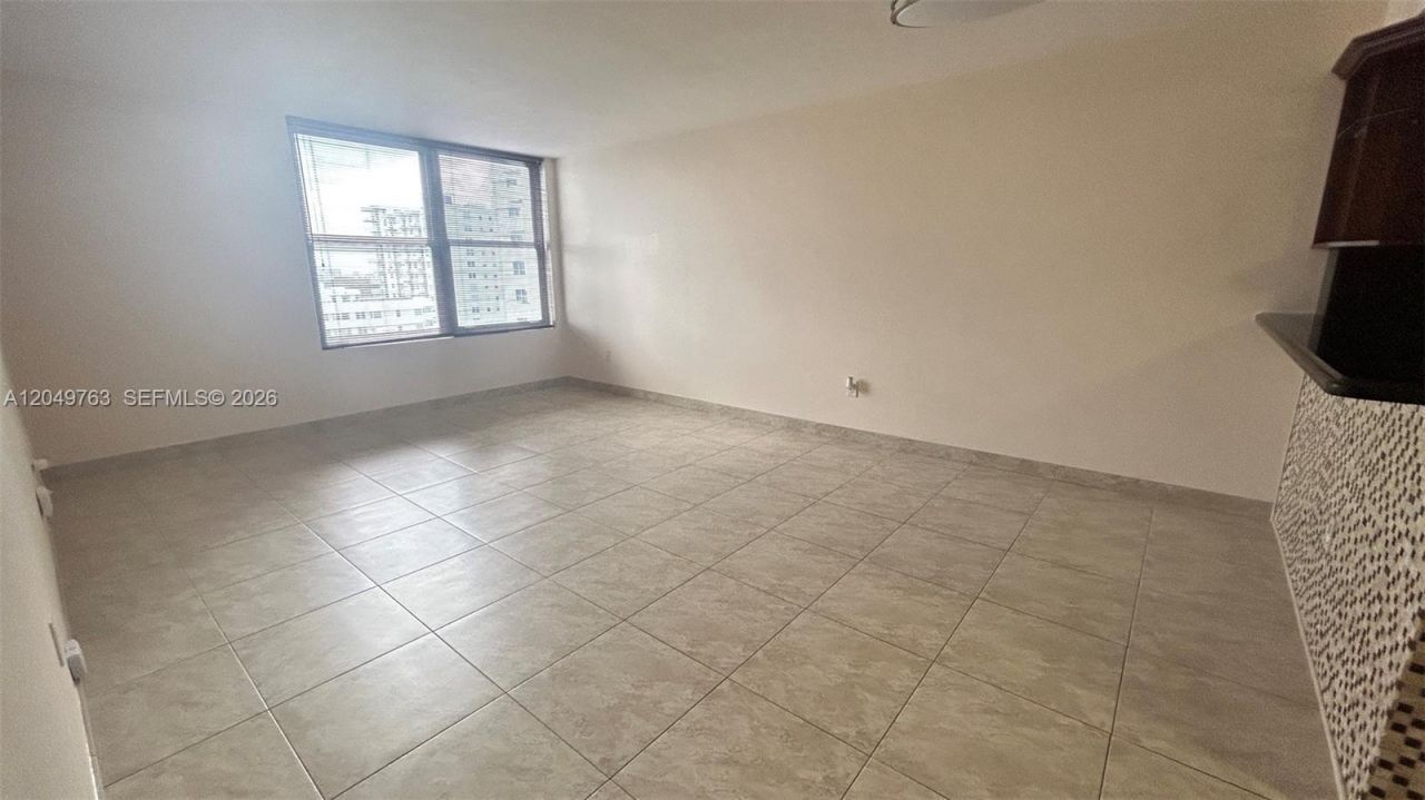 2899 Collins Ave, Unit 938, Miami Beach, FL 33140 Photo