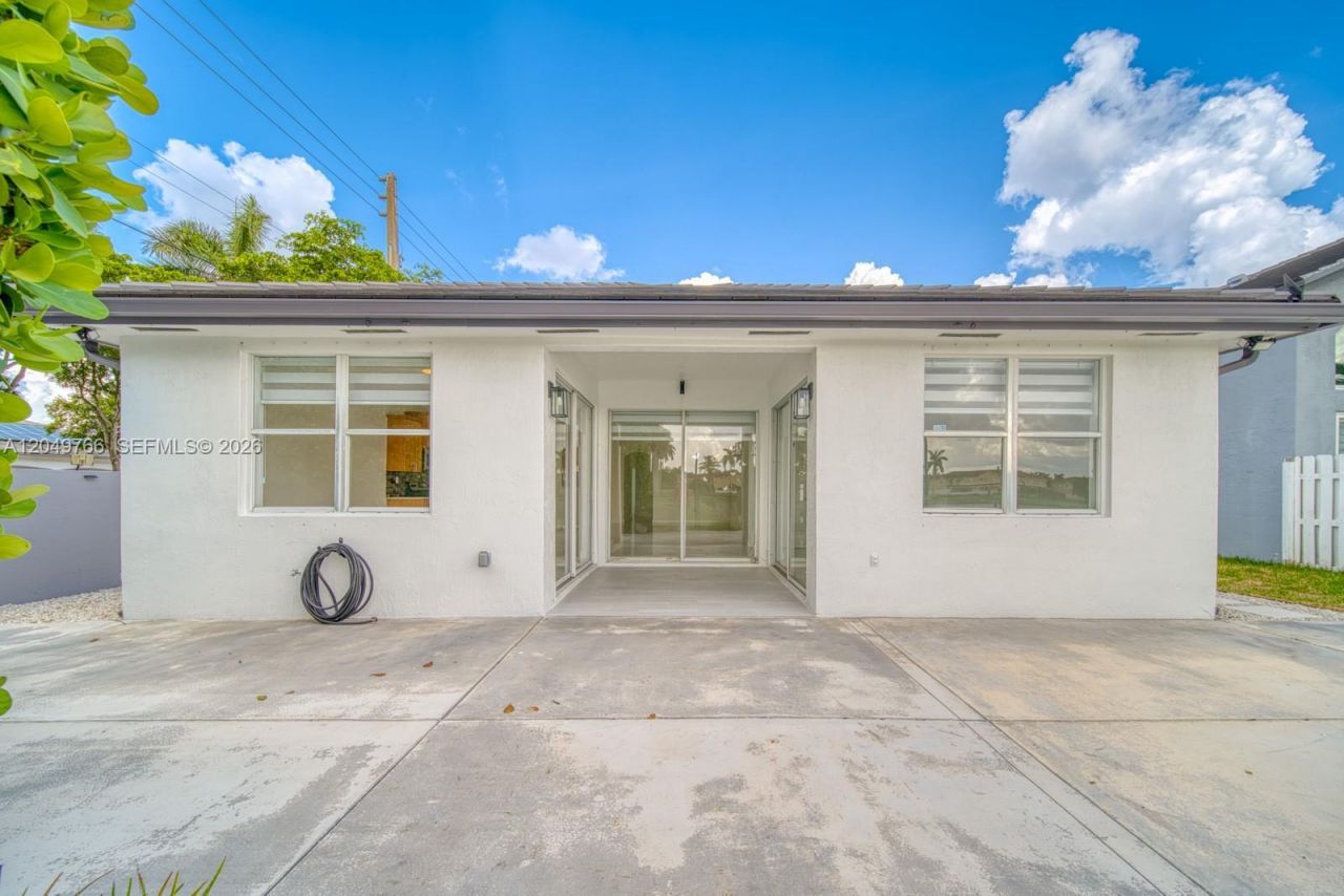 15950 SW 71st Ter, Miami, FL 33193 Photo