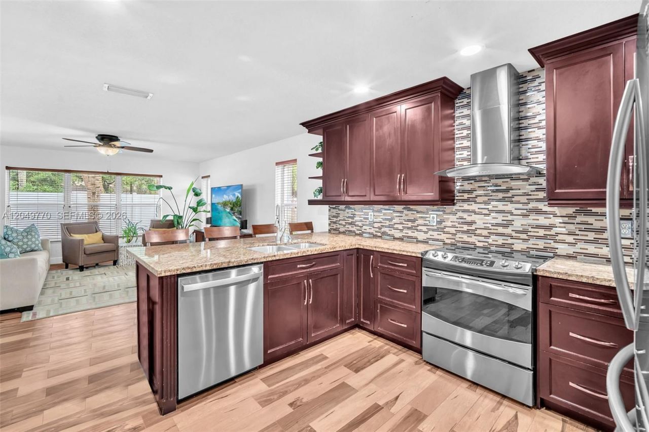 2108 SW 151st Ave, Miramar, FL 33027 Photo