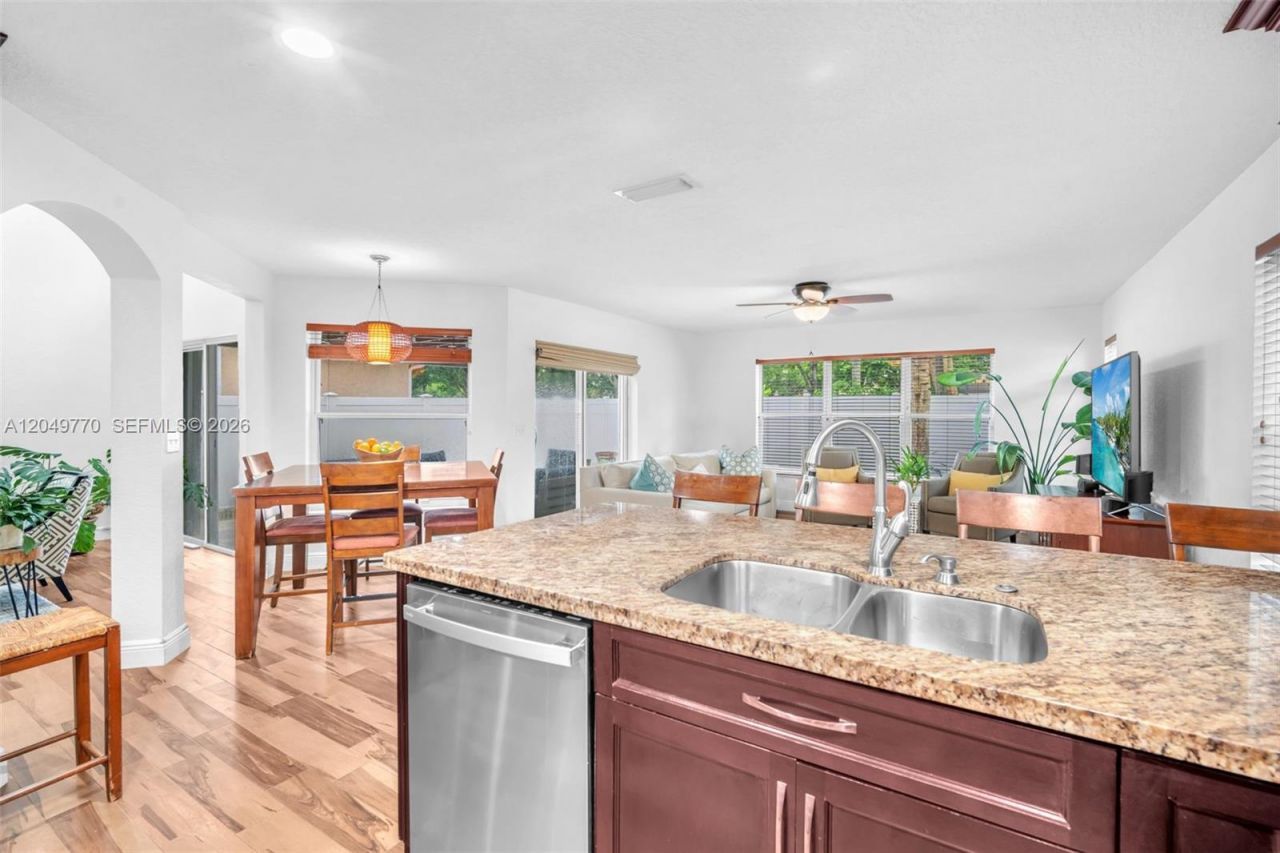 2108 SW 151st Ave, Miramar, FL 33027 Photo