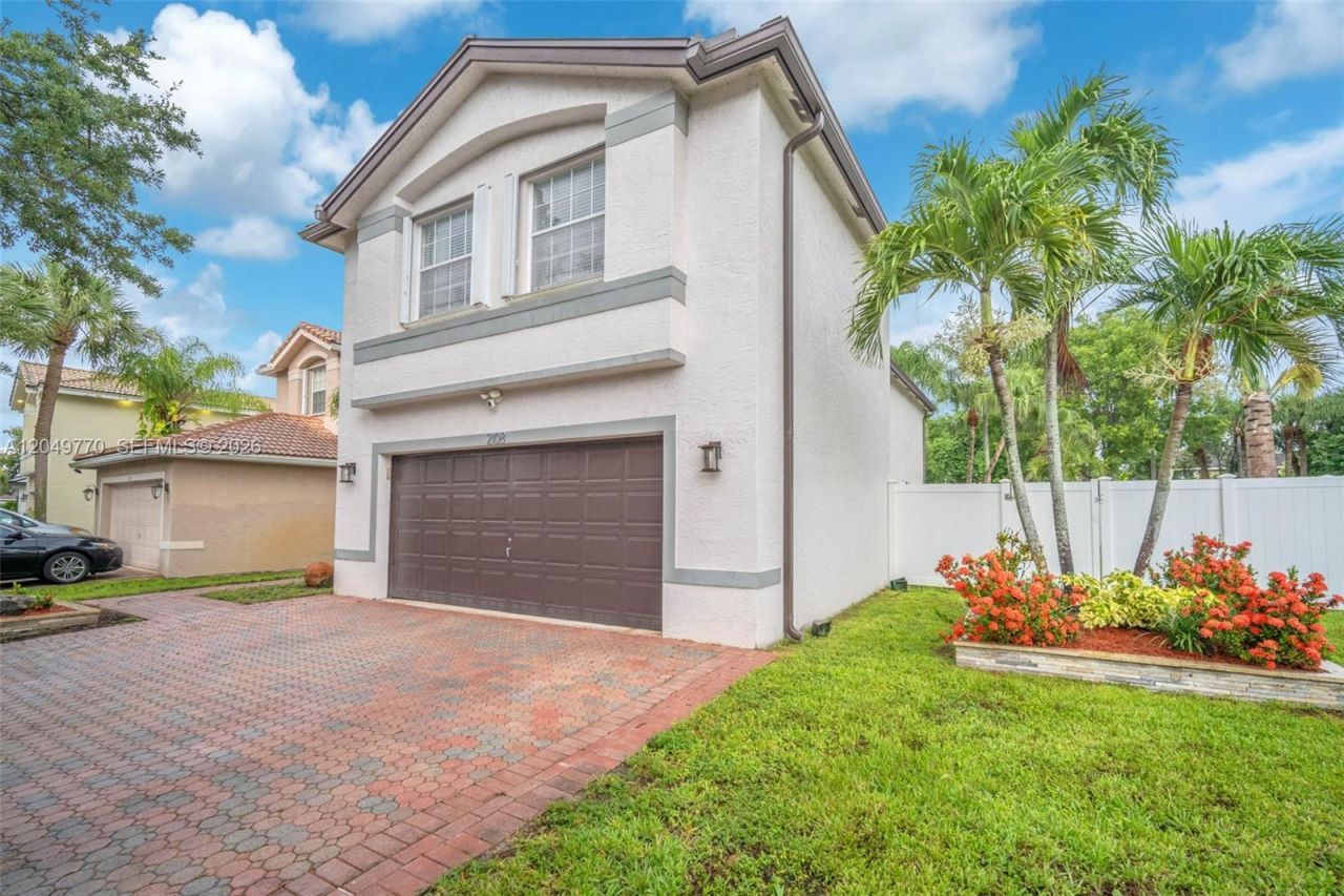 2108 SW 151st Ave, Miramar, FL 33027 Photo