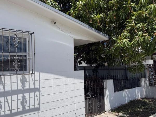 41 E 20th St , Hialeah, FL 33010