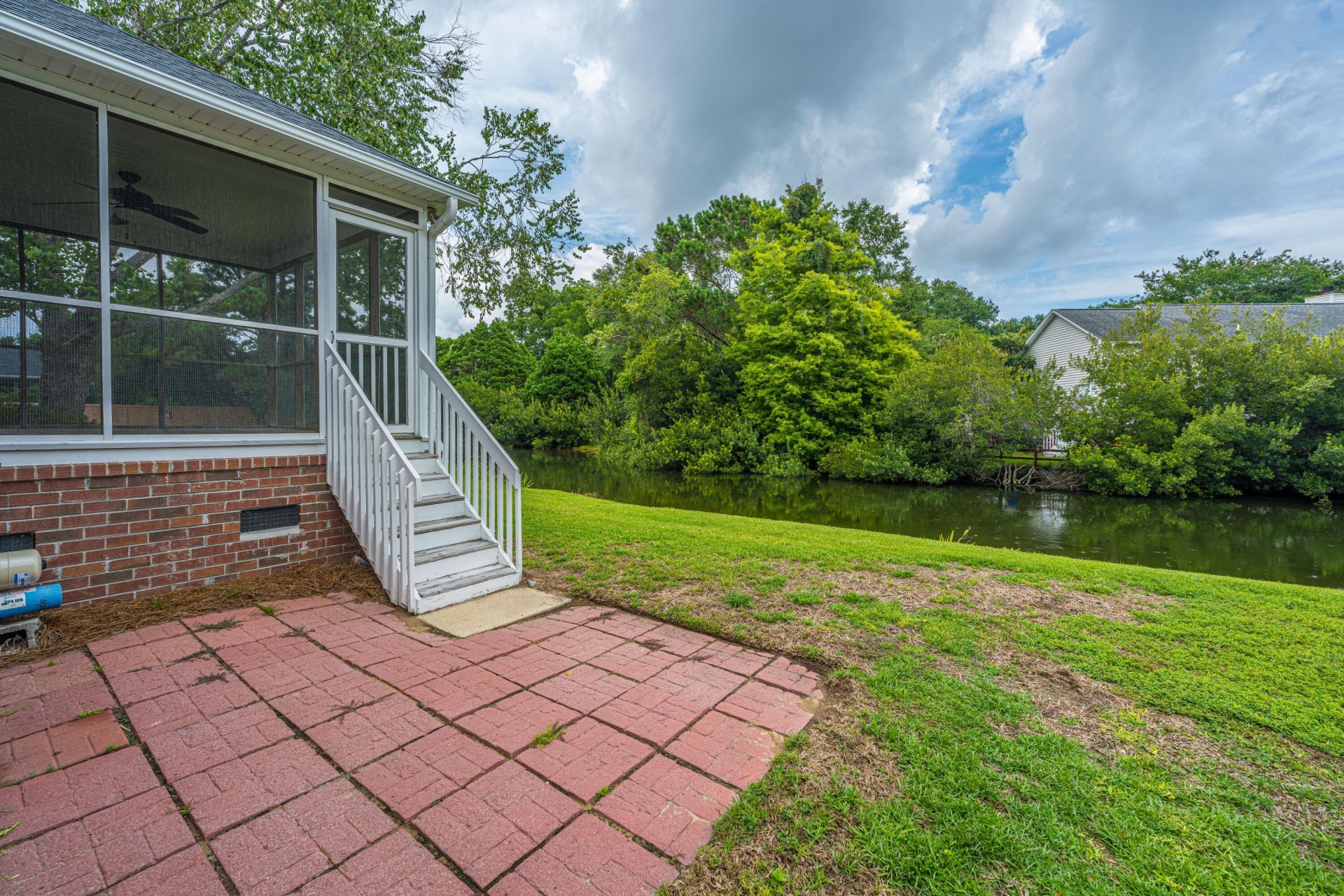 1083 Wayfarer Lane Photo 15