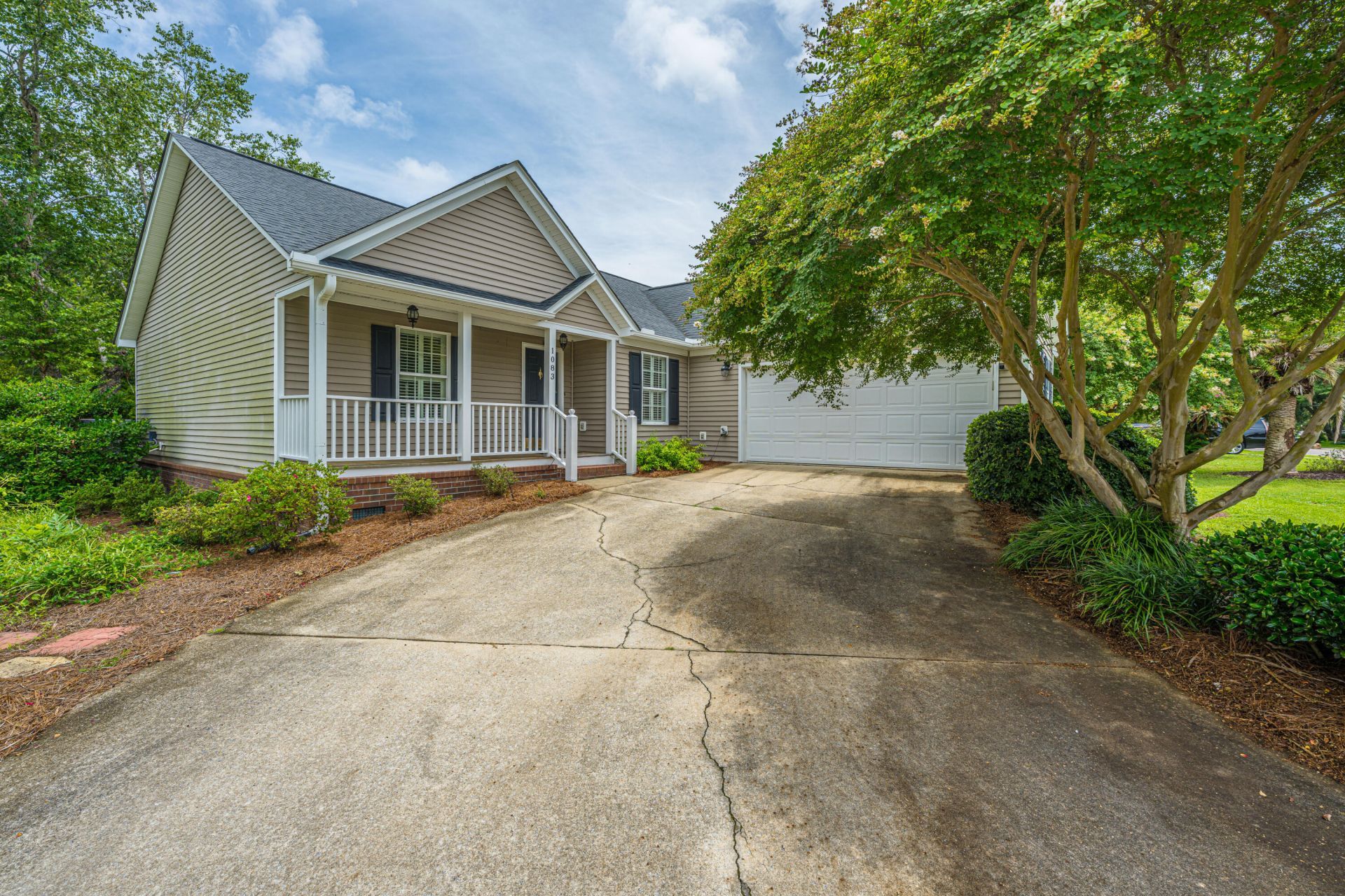 1083 Wayfarer Lane Photo 19