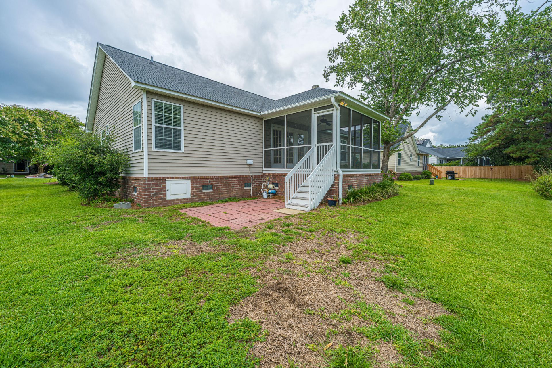 1083 Wayfarer Lane Photo 24