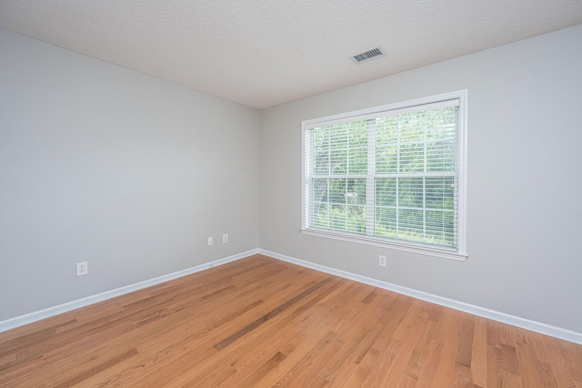 1083 Wayfarer Lane Photo 25