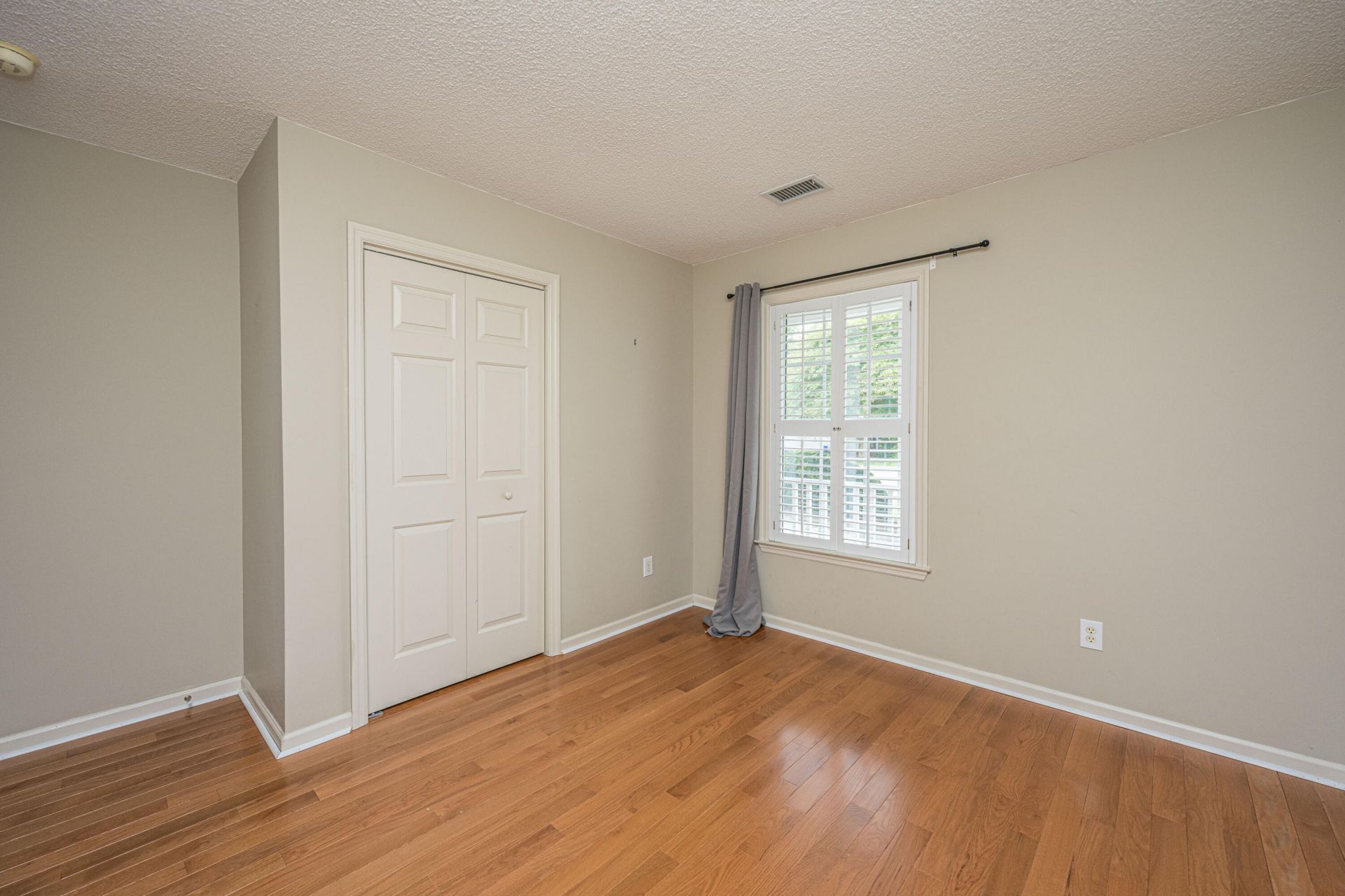 1083 Wayfarer Lane Photo 26