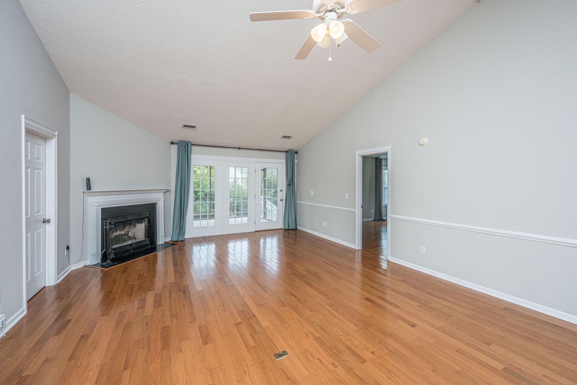 1083 Wayfarer Lane Photo 38