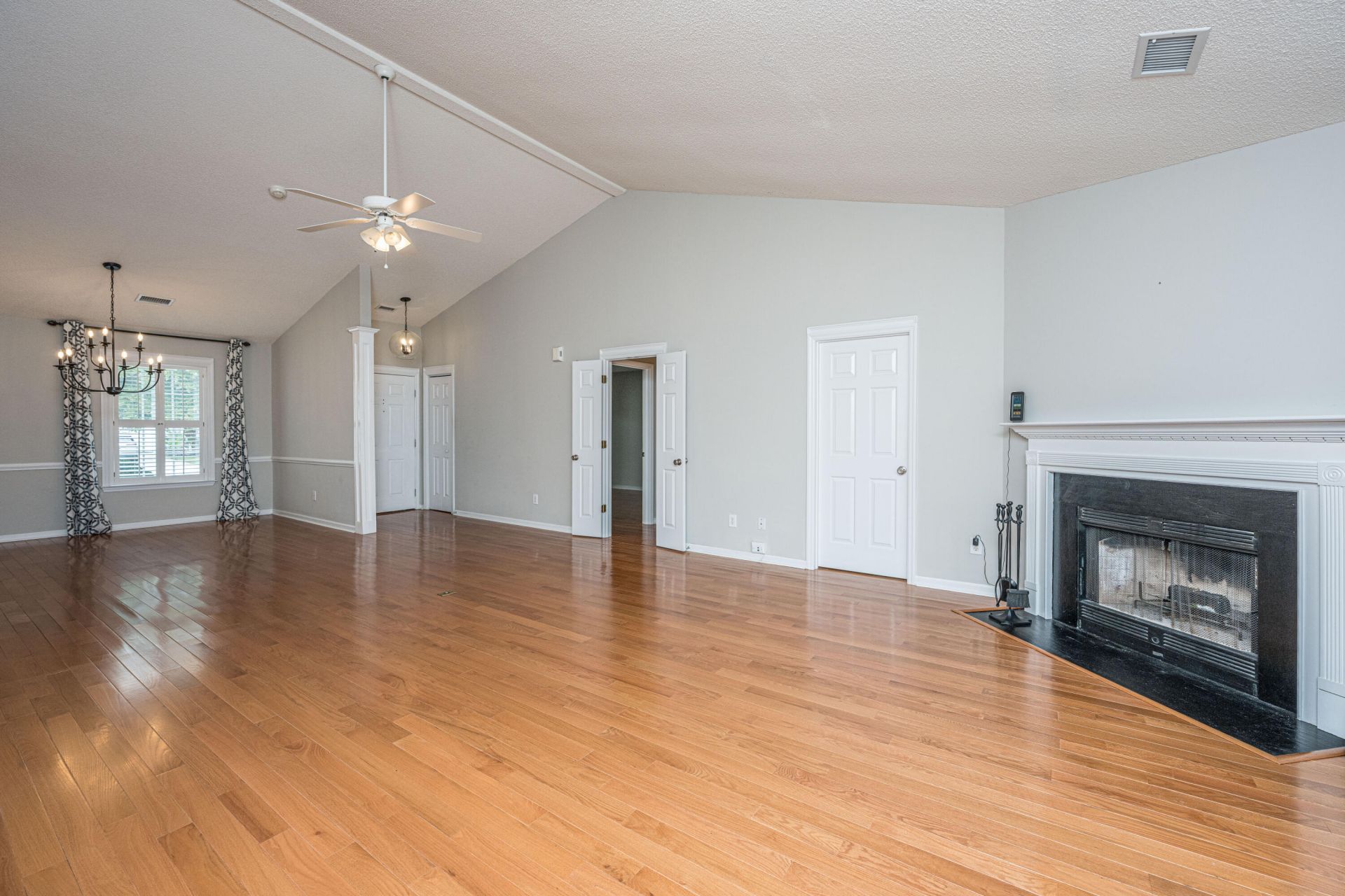 1083 Wayfarer Lane Photo 41