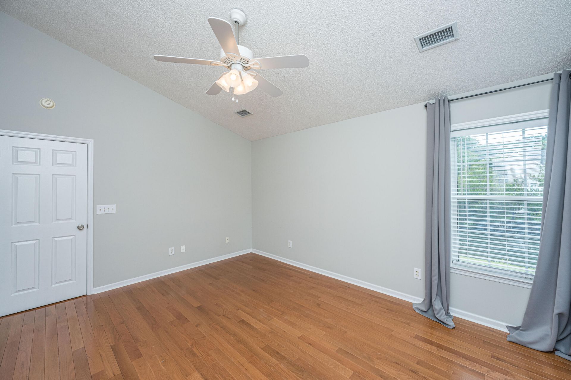1083 Wayfarer Lane Photo 47