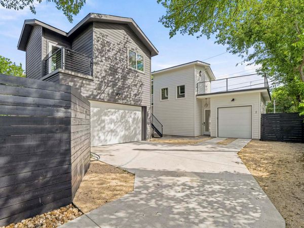 1106 S Meadows DR SW, Unit 2, Austin, TX 78758