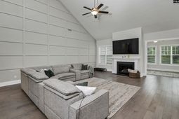 619 Sterling Brook Drive photo 4