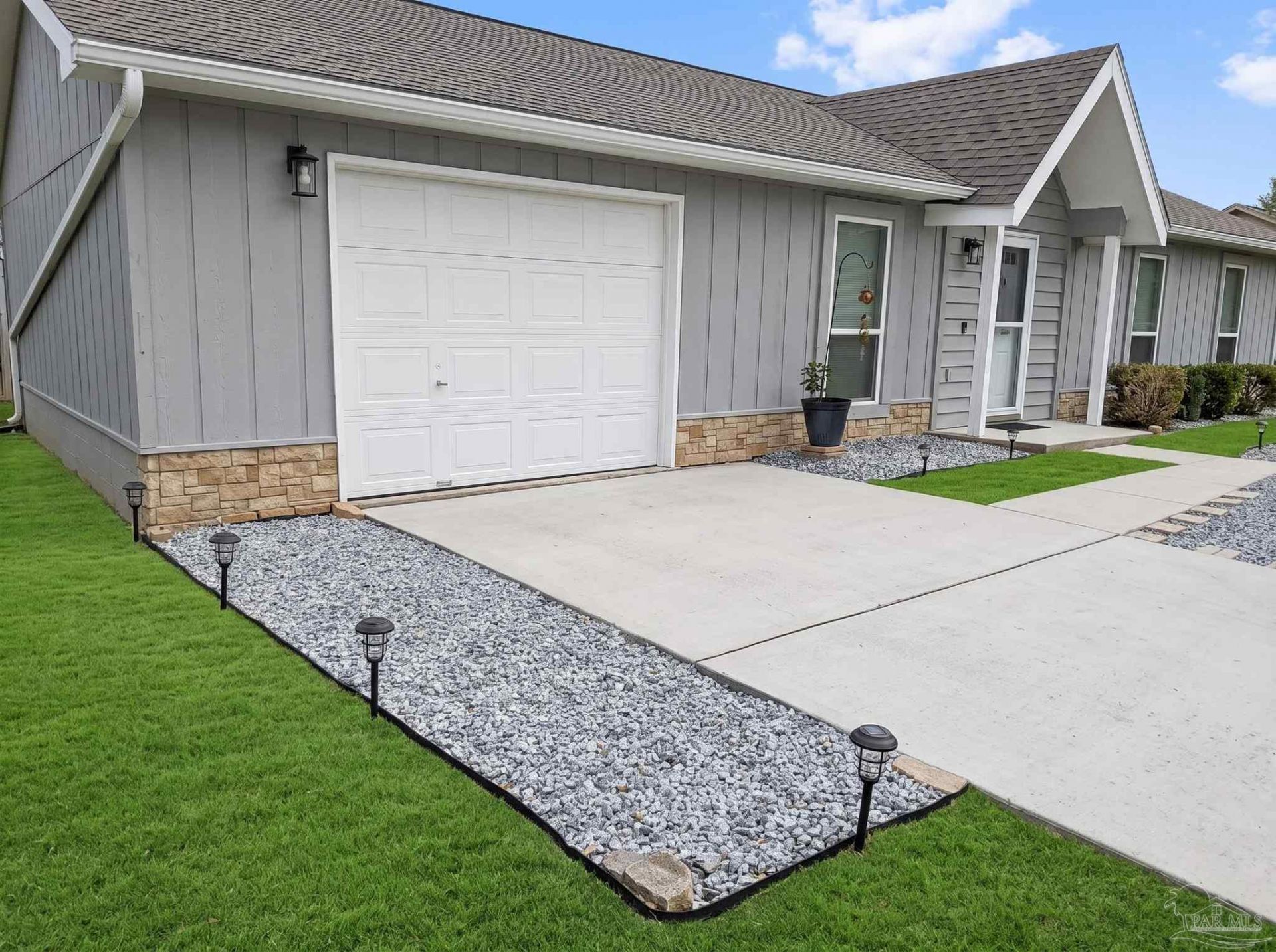 3900 Baywoods Dr, Pensacola, FL 32504 Main Photo