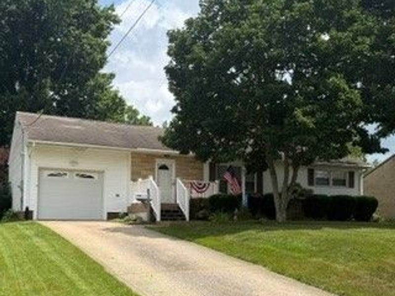 346 Oneida Avenue NW, Canton, OH 44708 Photo 2