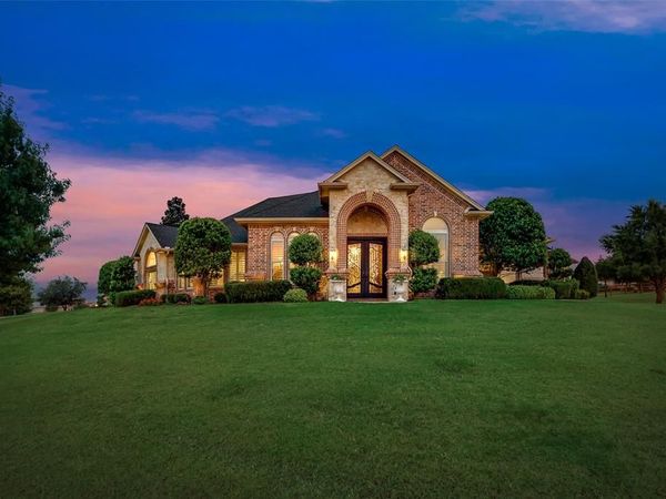 2012 Winthrop Hill Road, Denton, TX 76226