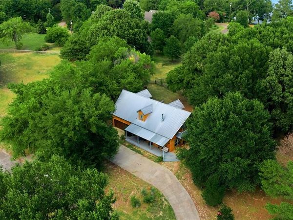 5470 Possum Trail , Eustace, TX 75124