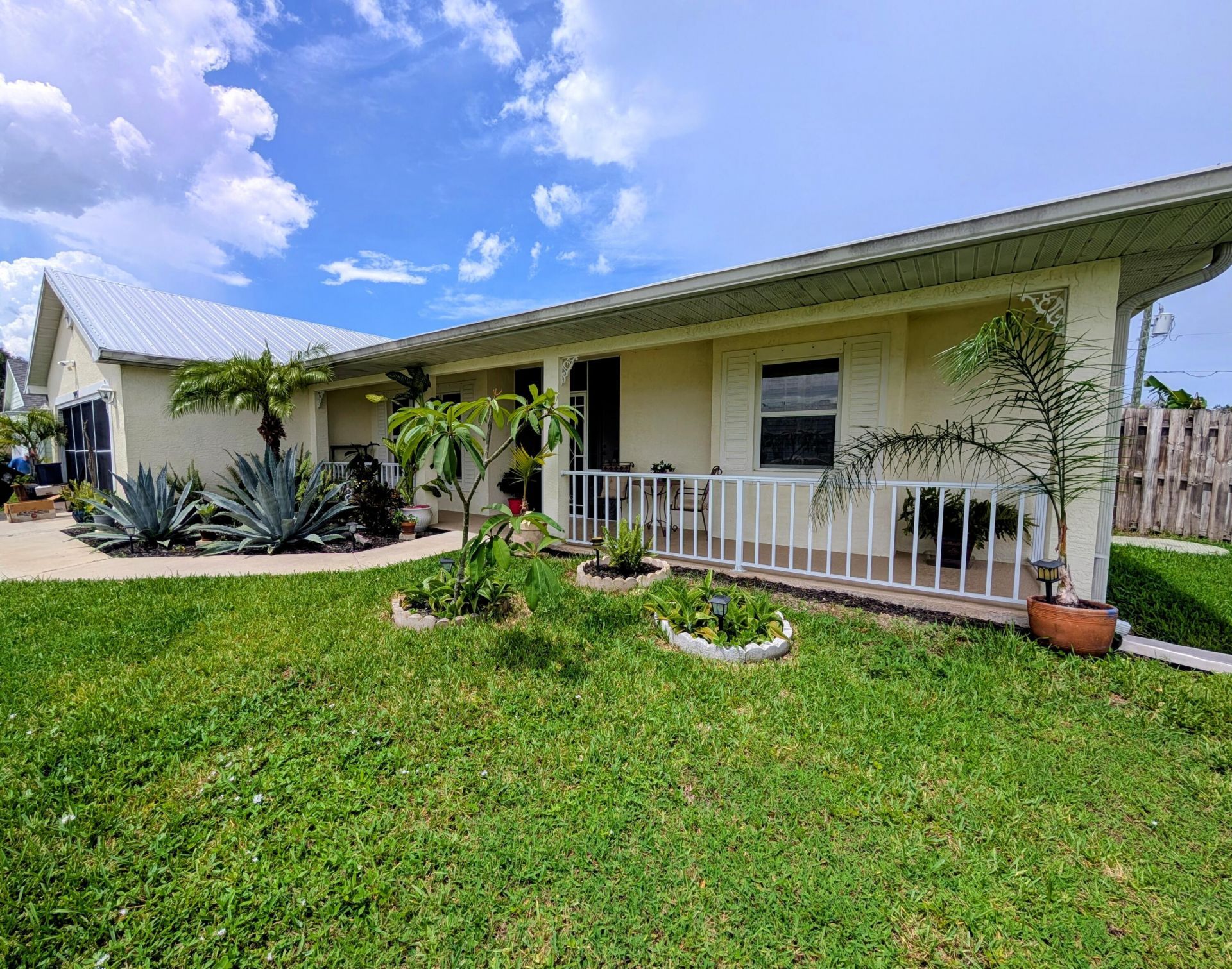 2097 SW Larchmont Lane, Port Saint Lucie, FL 34984 Photo