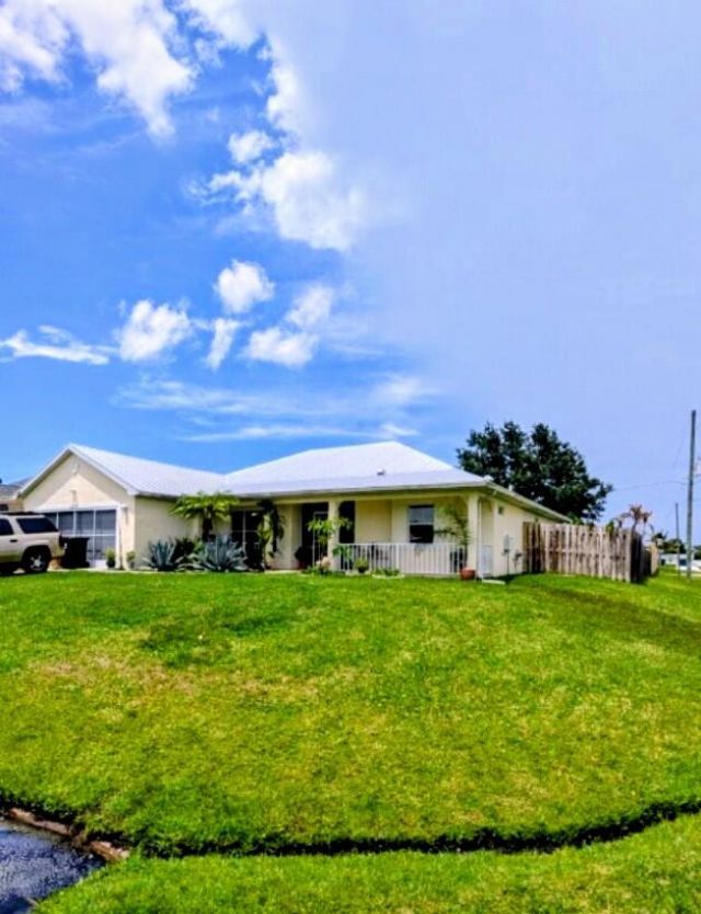 2097 SW Larchmont Lane, Port Saint Lucie, FL 34984 Photo