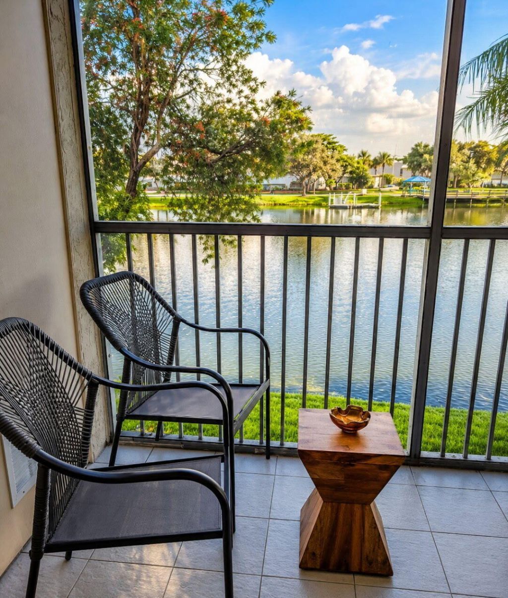 5501 Lakeside Drive, Unit 207, Margate, FL 33063 Photo