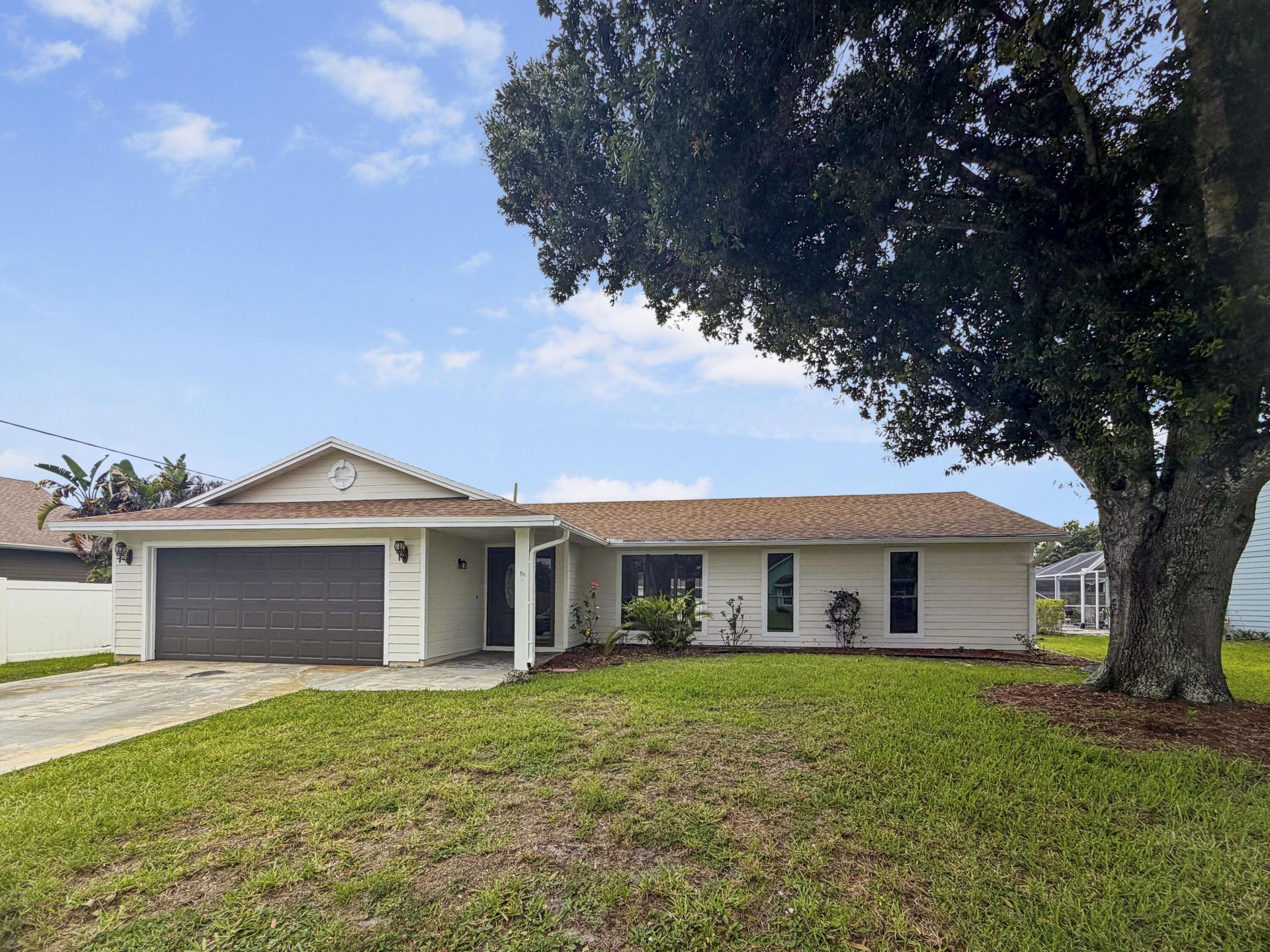 2305 SW Fern Circle, Port Saint Lucie, FL 34953 Photo