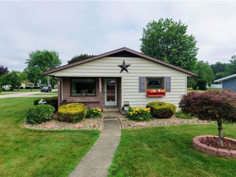 1099 Lake Road, Conneaut, OH 44030 Photo 1