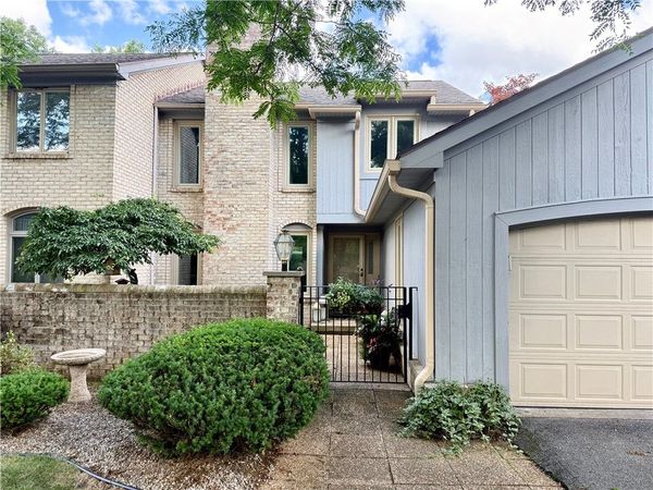 13 Tobey Court , Pittsford, NY 14534