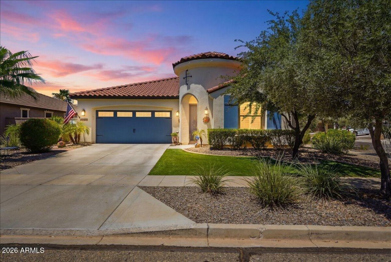 15120 W Larkspur Drive, Surprise, AZ 85379 Main Photo