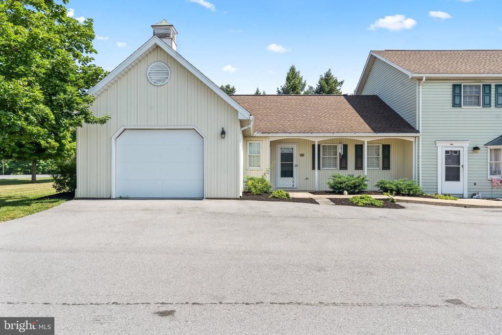 128 OVERHILL DRIVE , MERCERSBURG, PA 17236