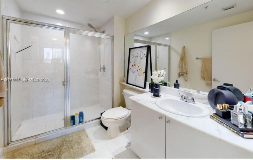 18800 NE 29th Ave , Unit 405, Aventura, FL 33180 Photo