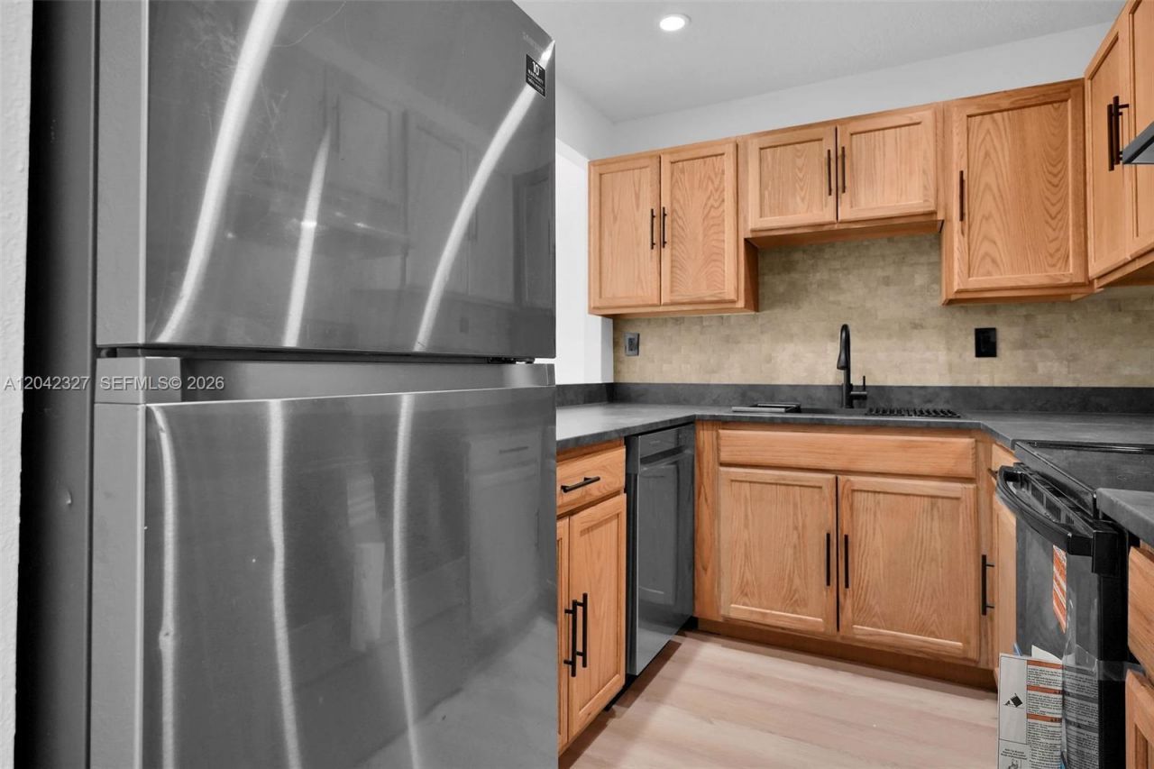 9301 SW 92nd Ave, Unit A302, Miami, FL 33176 Photo