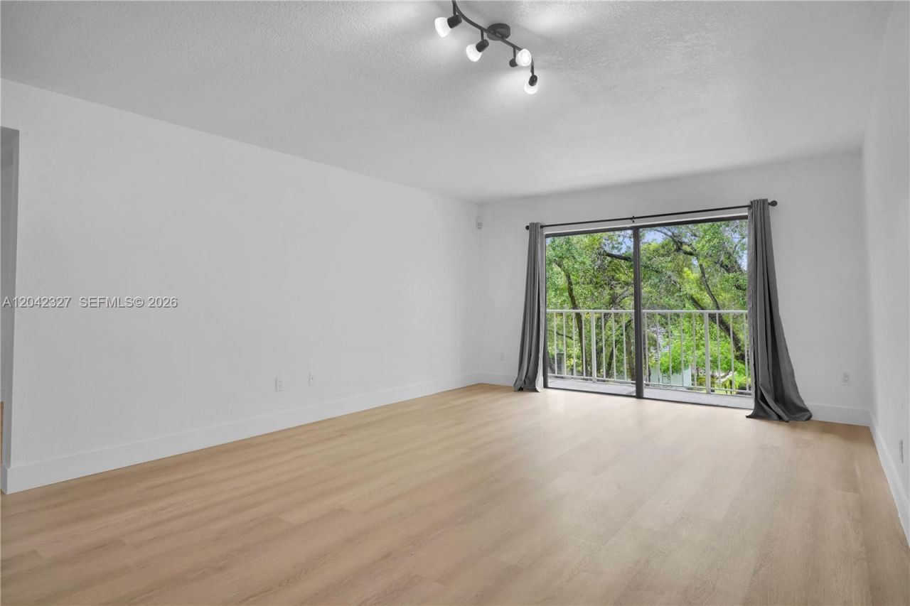 9301 SW 92nd Ave, Unit A302, Miami, FL 33176 Photo