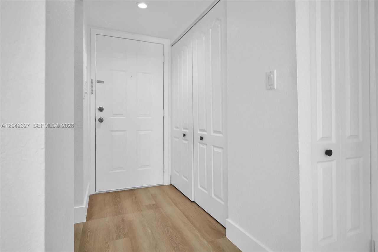 9301 SW 92nd Ave, Unit A302, Miami, FL 33176 Photo