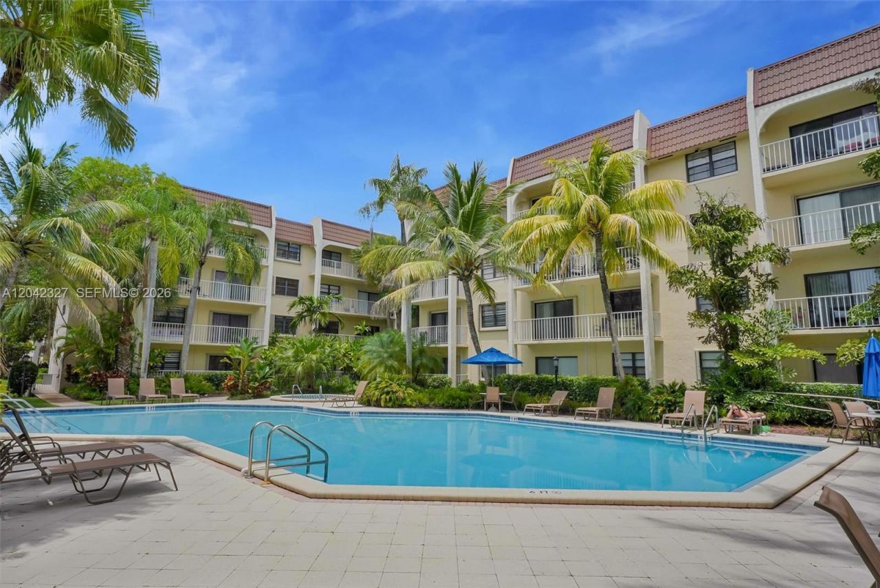 9301 SW 92nd Ave, Unit A302, Miami, FL 33176 Photo