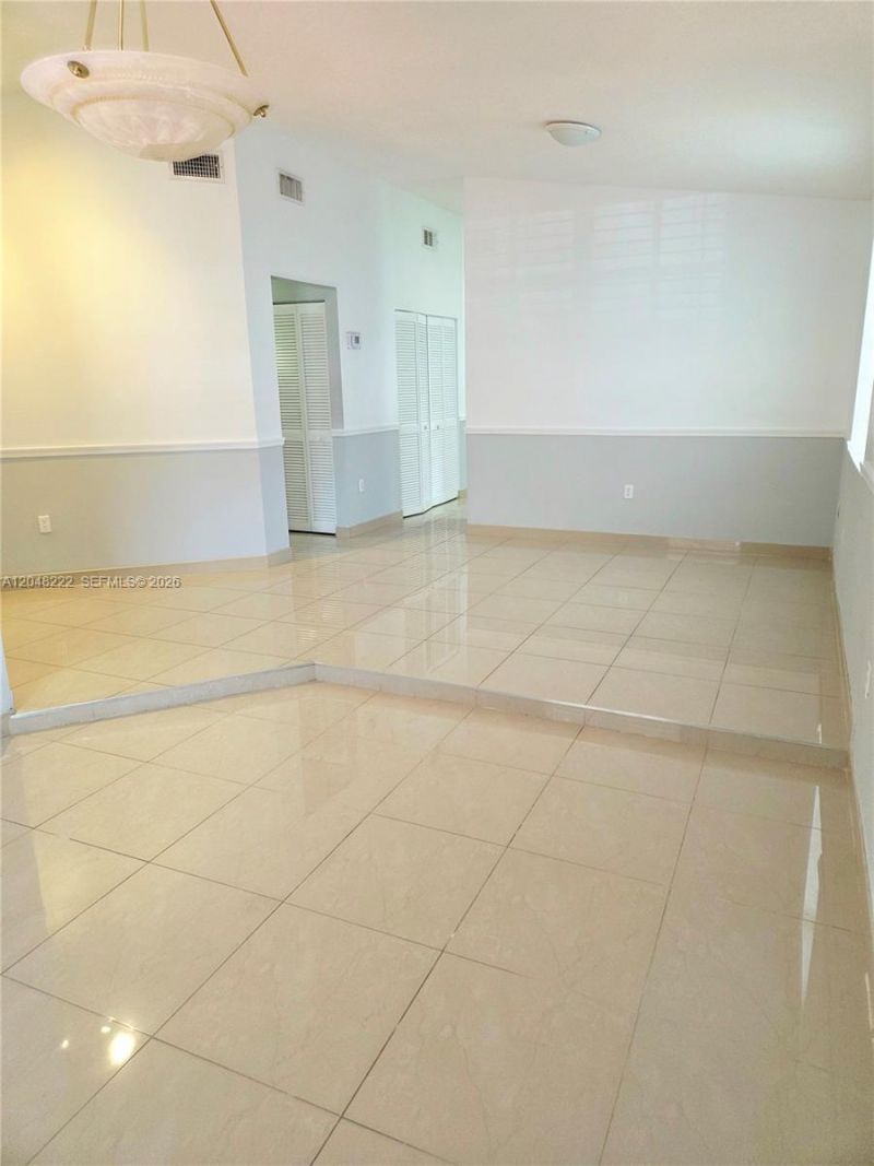 7789 W 34th Ln, Hialeah, FL 33018 Photo