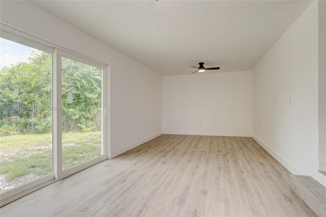 649 NW 24th Ave, Fort Lauderdale, FL 33311 Photo