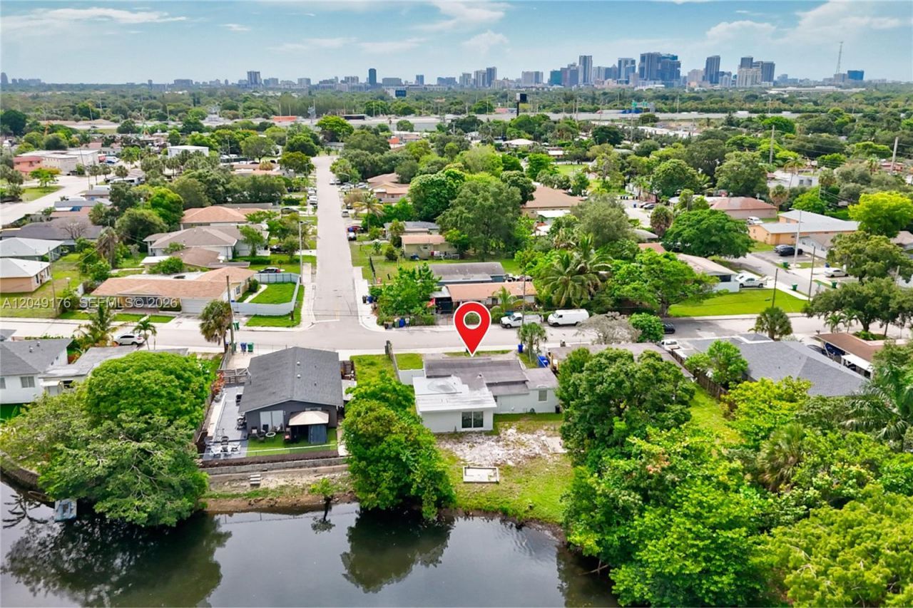 649 NW 24th Ave, Fort Lauderdale, FL 33311 Photo