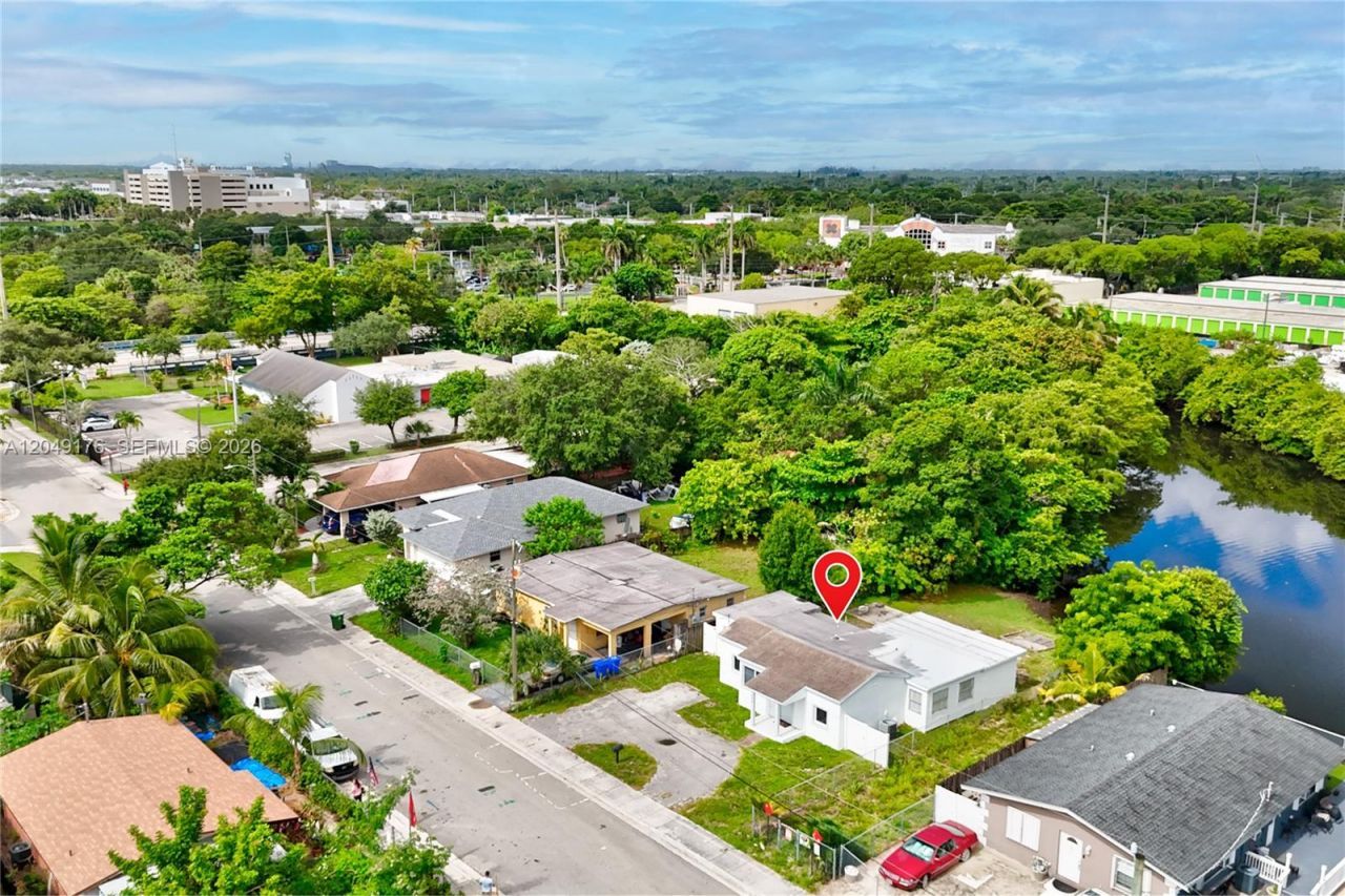 649 NW 24th Ave, Fort Lauderdale, FL 33311 Photo