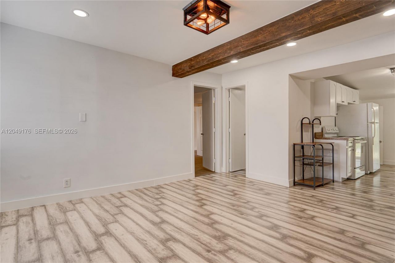 649 NW 24th Ave, Fort Lauderdale, FL 33311 Photo