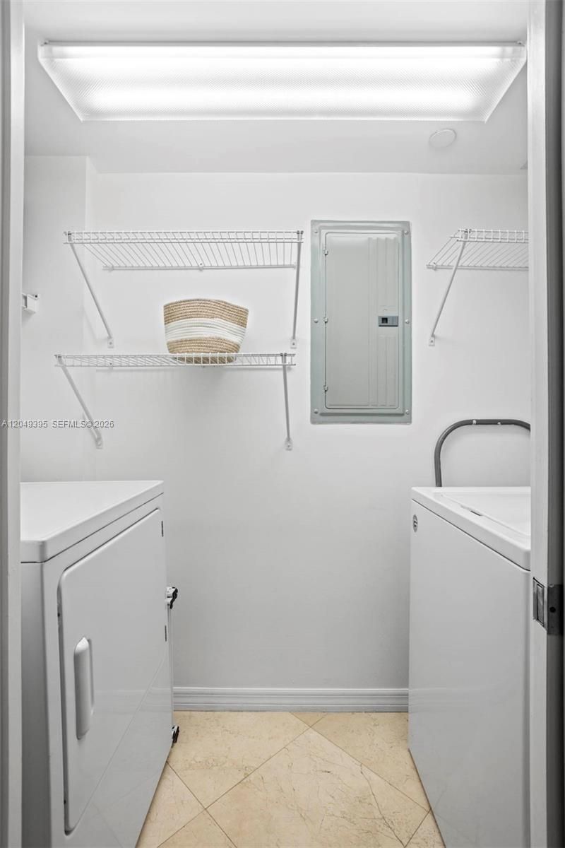 6917 Collins Ave, Unit 1512, Miami Beach, FL 33141 Photo
