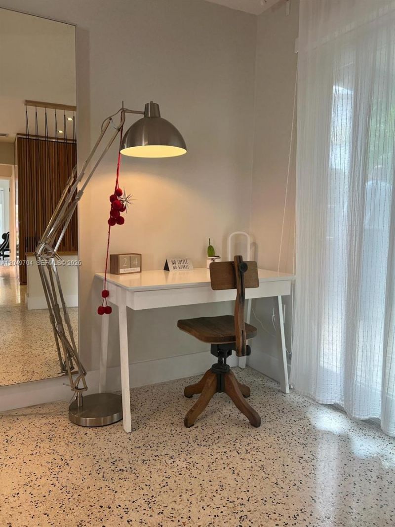 451 SW 24th Rd , Unit 2, Miami, FL 33129 Photo