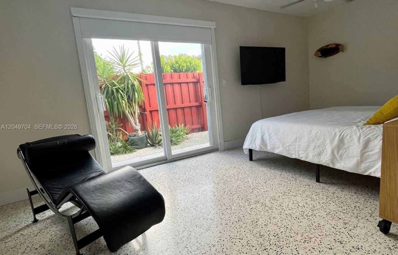 451 SW 24th Rd , Unit 2, Miami, FL 33129 Photo